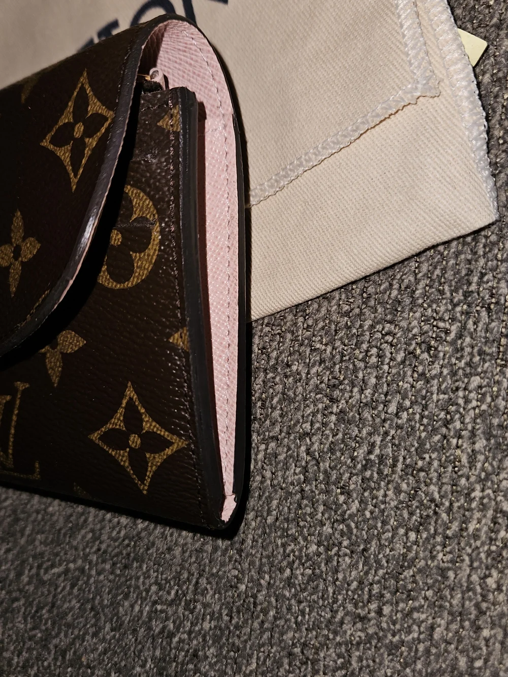 Louis Vuitton Monogram Continental Wallet - Picture 4 of 10
